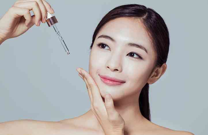 化妝品提亮用什么油最好(化妝品提亮用什么油最好用)