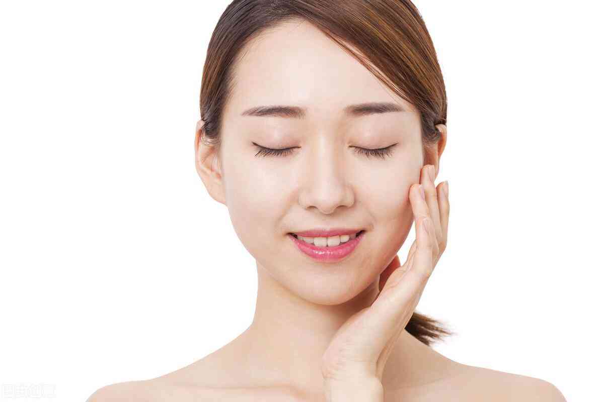 廣州化妝品圖片治愈文案(廣州化妝品店門(mén)頭圖片大全)