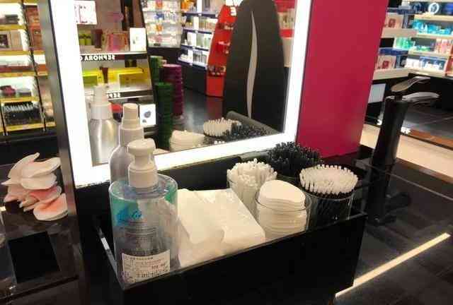 化妝品倒進(jìn)馬桶里要不要緊