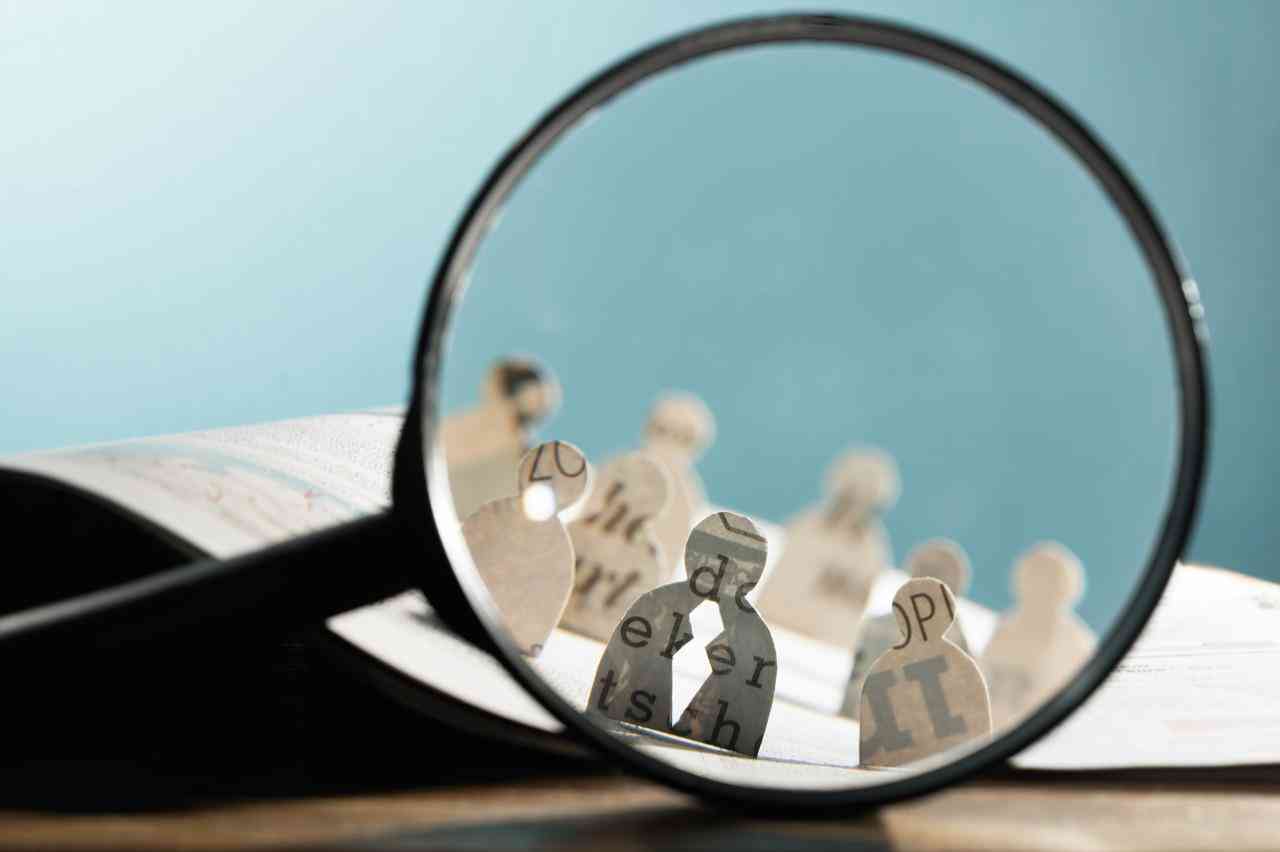 化妝品電商設(shè)計(jì)工作室招聘(化妝品電商運(yùn)營(yíng)招聘)