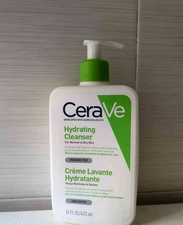 屈臣氏化妝品洗面奶(屈臣氏化妝品洗面奶怎么樣)