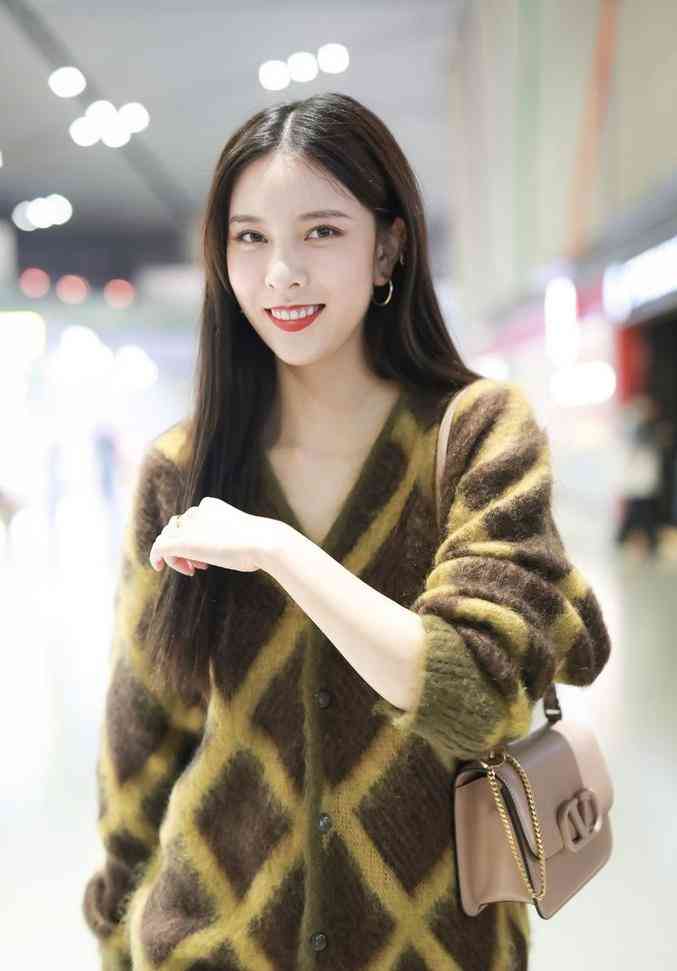 廣州化妝品推薦學(xué)生混油皮(廣州化妝品推薦學(xué)生混油皮可以用嗎)