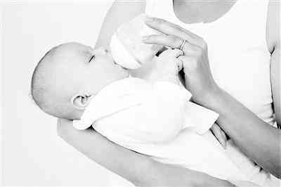 化妝品含礦物油怎么辨別(化妝品含礦物油怎么辨別真假)