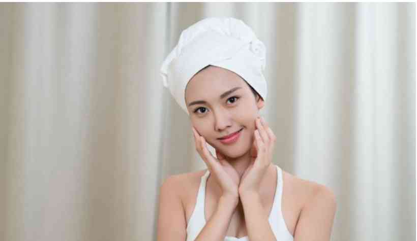 夏季適合的化妝品推薦(夏季適合的化妝品推薦有哪些)