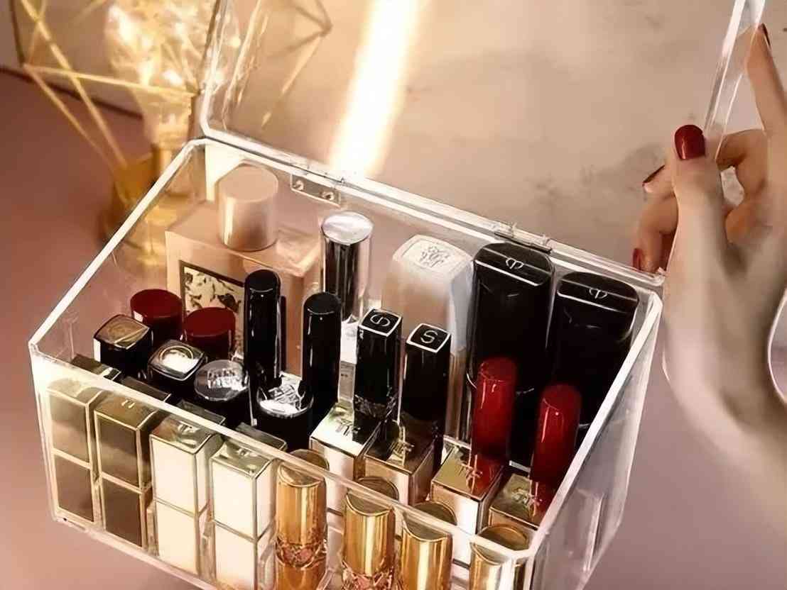 化妝品雜物收納整理技巧(化妝品收納整理原則)