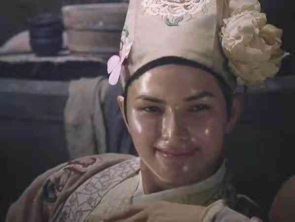 男人用什么化妝品抗拒(男人用什么化妝品抗拒美白)