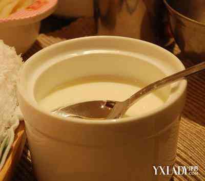 馬油和化妝品的區(qū)別(馬油和化妝品的區(qū)別是什么)