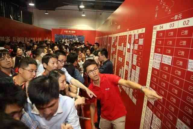 今日金價是漲了還是跌了(今日金價比昨天是升了還是跌了)