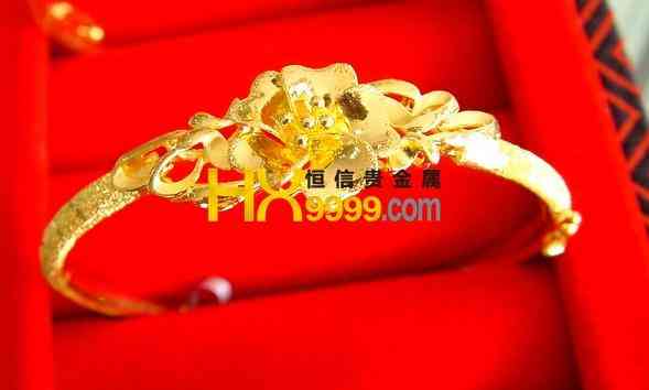 今日金價(jià)周大福黃金耳環(huán)(周大福黃金耳環(huán)新款式圖片)