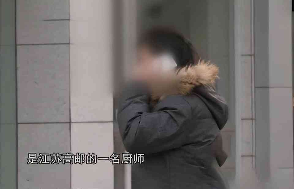 偷偷拿老婆的化妝品可以嗎(偷用老婆化妝品)