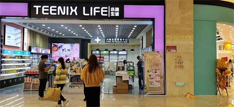 化妝品涂上后多久能吸收(化妝品涂臉上經(jīng)過(guò)多久沒(méi)效果)