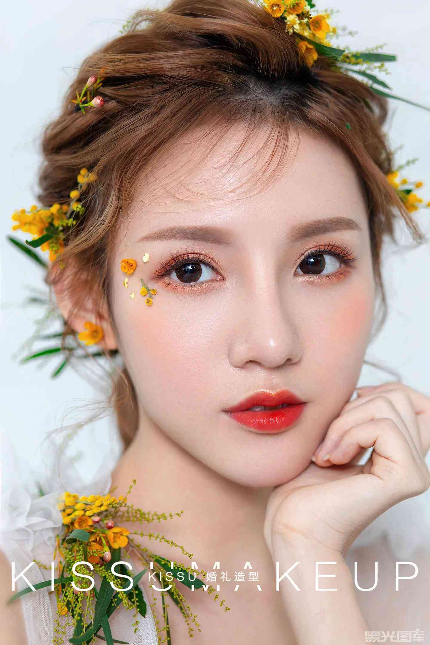 男生說要給自己買化妝品(一個(gè)男人給自己買化妝品)