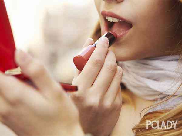 香奈兒化妝品批號(hào)查詢(香奈兒批號(hào)查詢系統(tǒng))