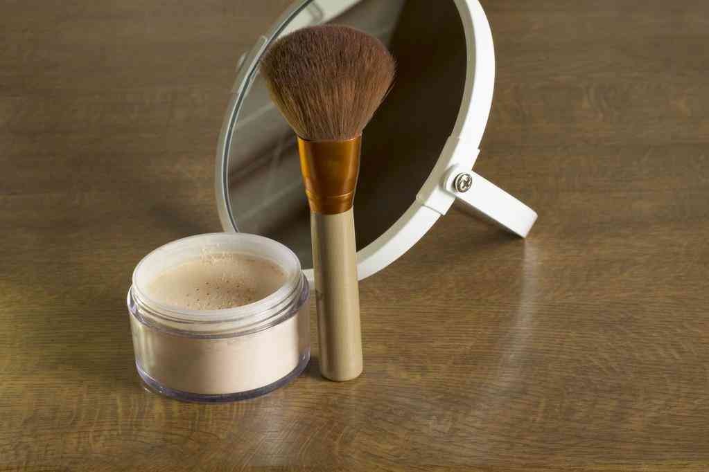 微信銷售化妝品產(chǎn)品(微信上賣化妝品屬于詐騙嗎)