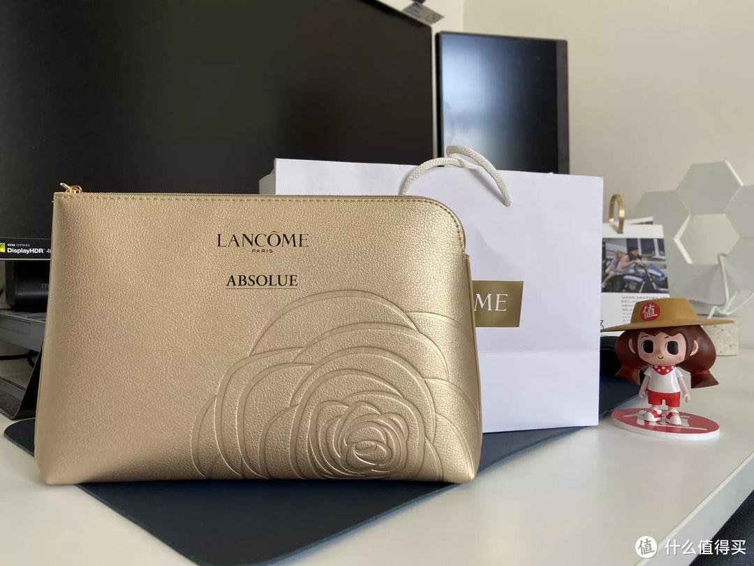 必備三樣化妝品有哪些品牌(最好用的化妝品三件套排行)