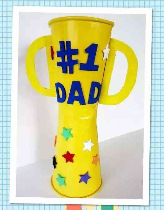 用化妝品做新年賀卡(化妝品賀卡怎么寫(xiě))