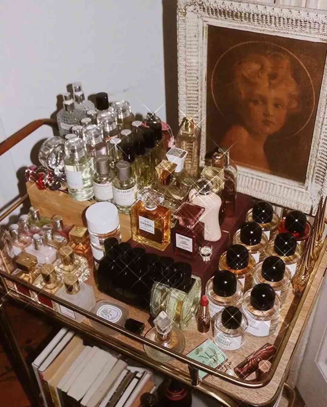 怎樣和閨蜜用同款化妝品(閨蜜的化妝品)