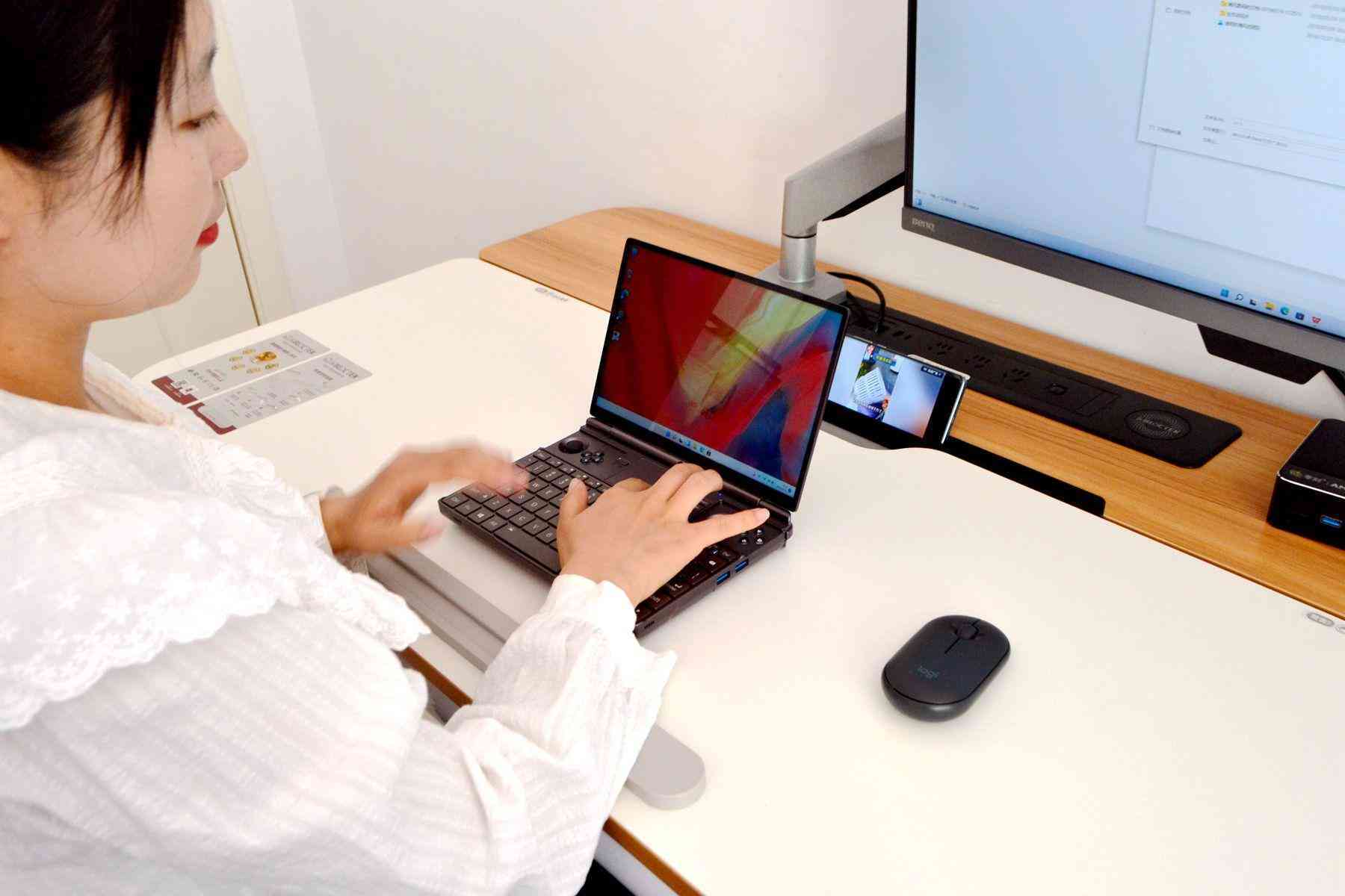 極簡高端化妝品品牌(極簡護膚品牌)