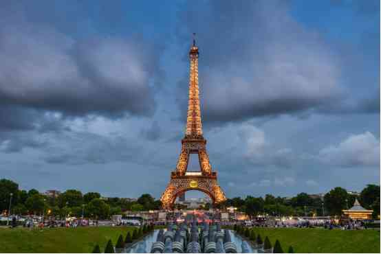 整理化妝品品牌故事大全(化妝品牌故事案例)