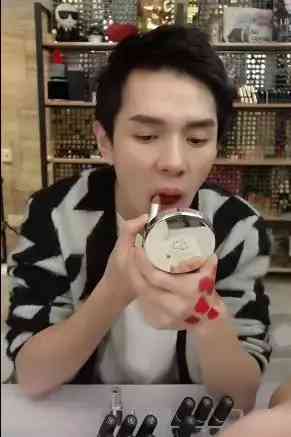 男的隨身帶化妝品6(男的隨身攜帶的東西)