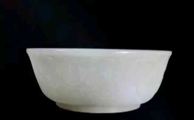 和田青玉價格表(和田青玉價格多少錢一克)