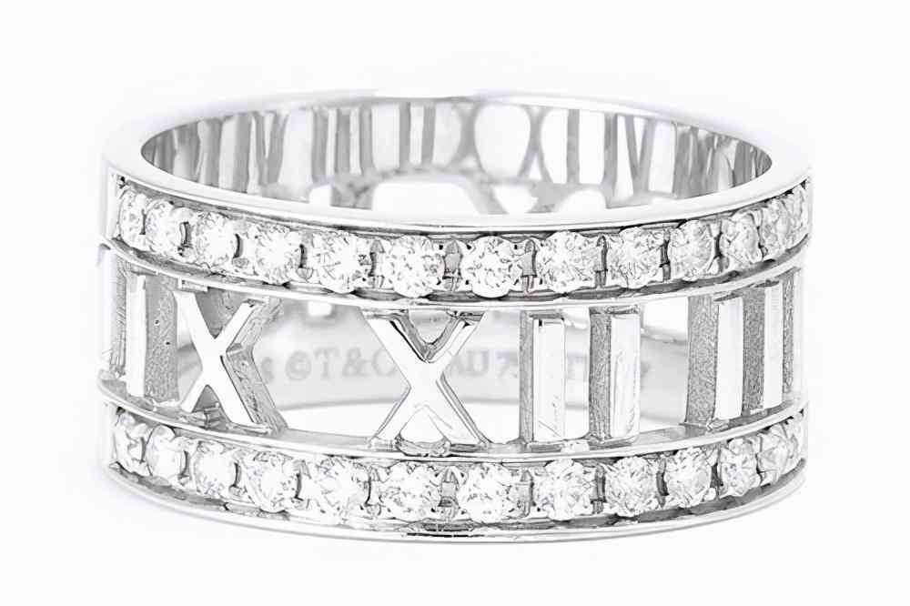 白金鉆石戒指能賣多少錢(白金鉆戒值多少錢)