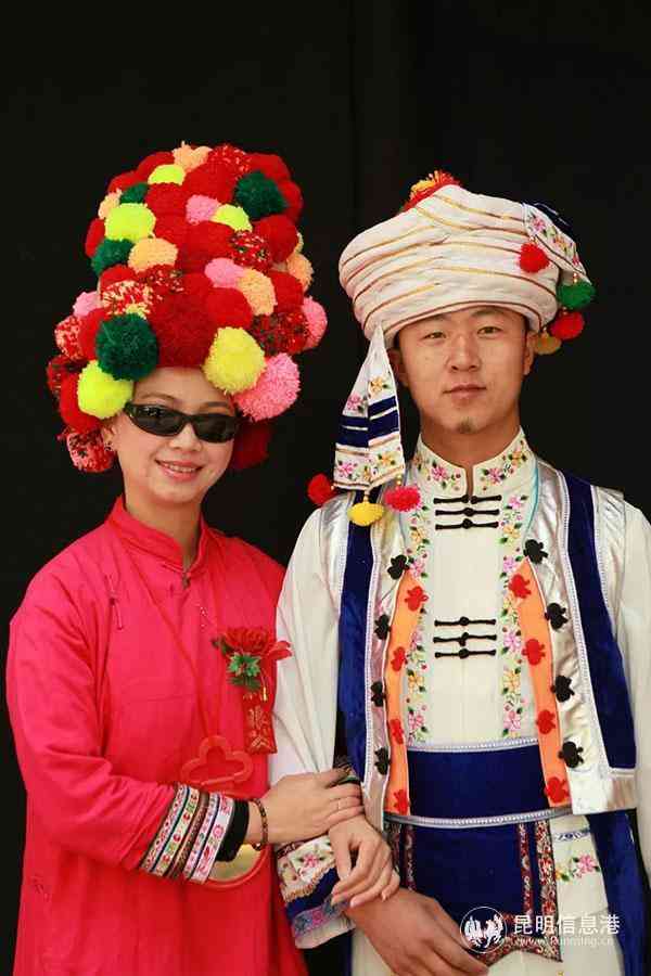 兩只手都戴手鐲犯忌嗎(戴手鐲左右手有什么講究嗎)