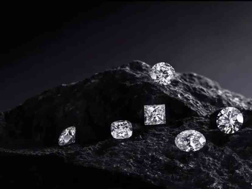 鉆戒一分大概多少錢(真鉆戒一般多少錢)