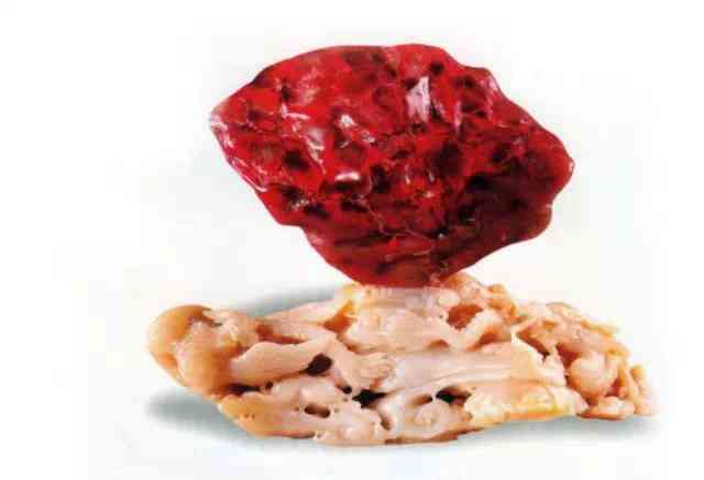 手電鑒別雞血石(最不值錢的雞血石圖片)