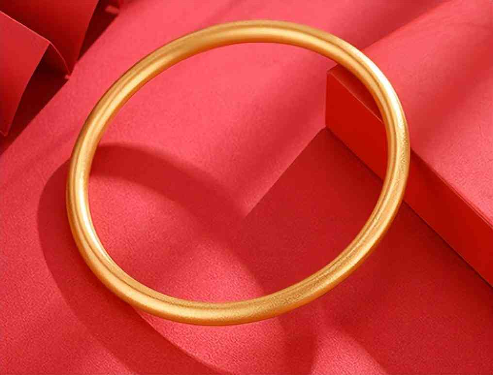 今日金價老鳳祥黃金戒指(老鳳祥今日黃金戒指價格)