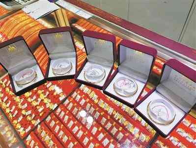 今日廣東農(nóng)商銀行黃金價(jià)格(廣州農(nóng)商銀行金條)