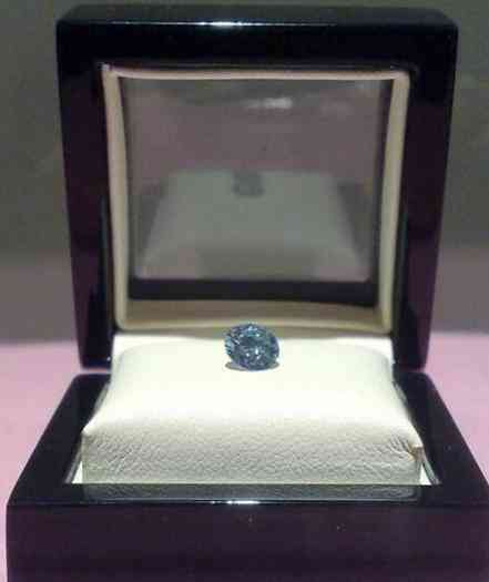 直擊火葬后骨灰變鉆石的現(xiàn)場照