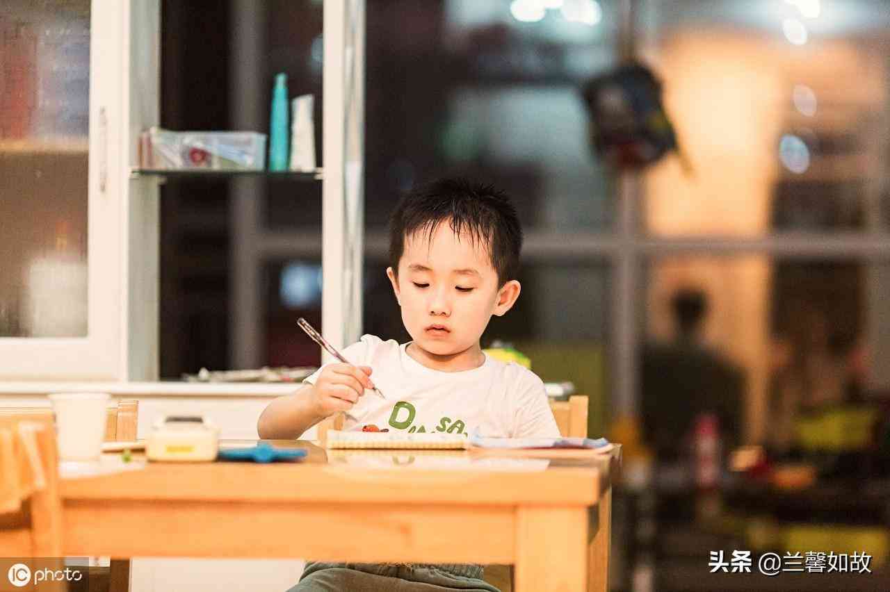 白銀盤(pán)指的是什么(白銀盤(pán)里一青螺的白銀盤(pán)指的是什么)