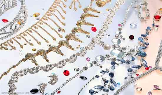 鉆石熒光重要嗎