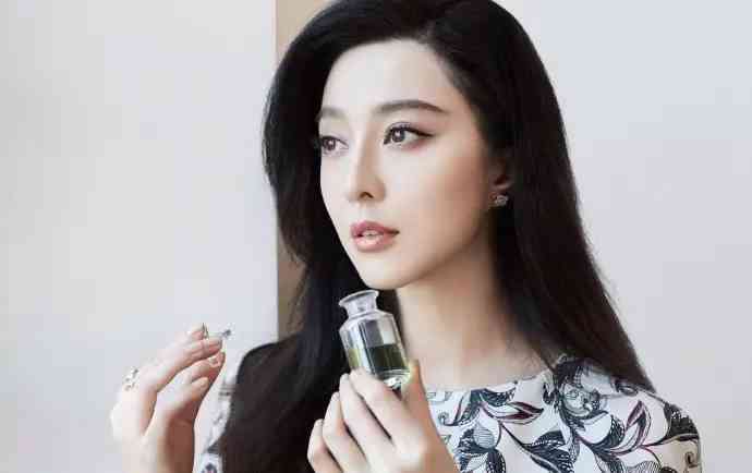 活久見 LV竟然出香水了22