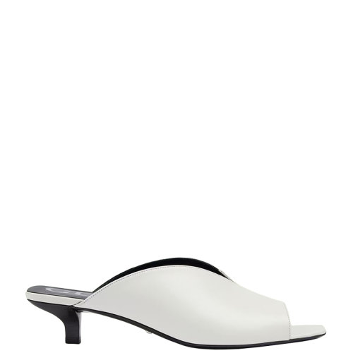 GUCCI/古馳 22年春夏新款 女士白色皮革低跟V形方頭涼鞋695310C9D009050