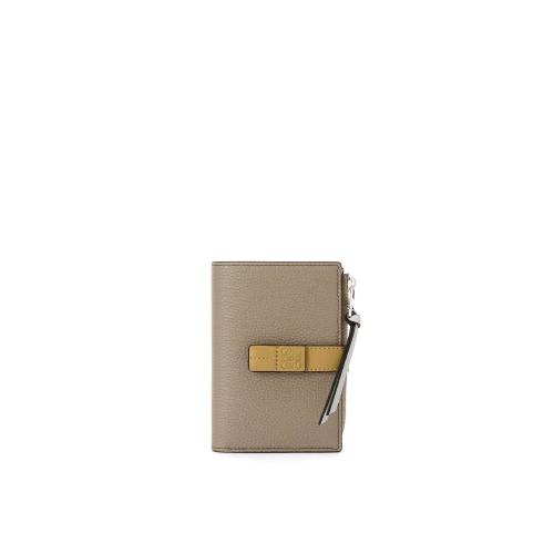  LOEWE羅意威 22年秋冬 女士 錢包 Slim zip bifold wallet in soft grained calfskin C660P30X