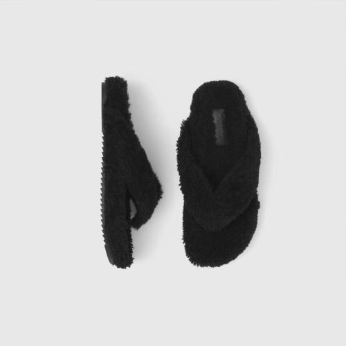  BURBERRY 22年秋冬 男士 毛羊皮涼鞋 80506771