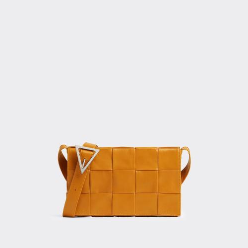  BV葆蝶家 22年秋冬 男士 單肩包 cassette 667298VCQ717723