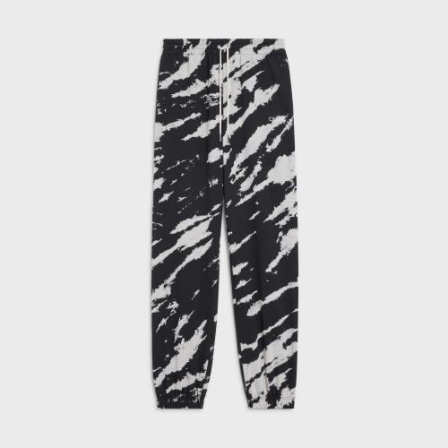  CELINE賽琳思琳 22年秋冬 男士 休閑褲 平紋針織抓絨寬松扎染運(yùn)動(dòng)褲 2Z259129T.38AW