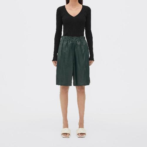  BV葆蝶家 22年秋冬 女士 短褲 short 633445VKLC03413