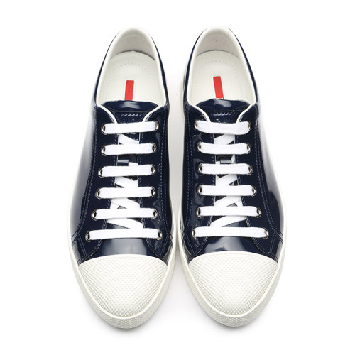 PRADA/普拉達(dá) 女士漆皮拼接材質(zhì)板鞋