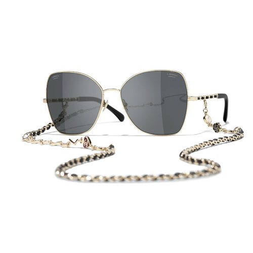 Chanel/香奈兒 22年春夏新款 女士灰色鏡片金色/黑色金屬與小牛皮鏡框飾鏈條蝴蝶形太陽眼鏡墨鏡A71446X27389L9528