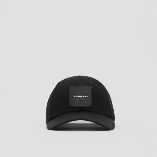  BURBERRY 22年秋冬 男士 徽標(biāo)貼花棉質(zhì)嘎巴甸棒球帽 80643481