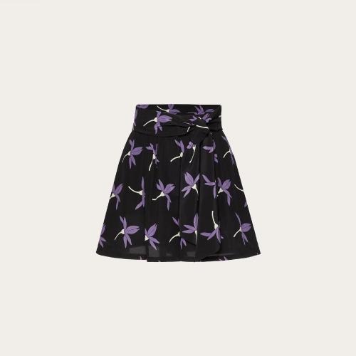  VALENTINO華倫天奴 22年秋冬 女士 短褲 SHORT IMPRIMé EN CREPE DE CHINE XB3RF1X26UNPXS