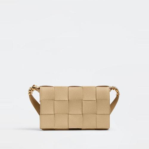  BV葆蝶家 22年秋冬 女士 手拿包 cassette 666870V17H19776 預(yù)定商品1-3周發(fā)貨