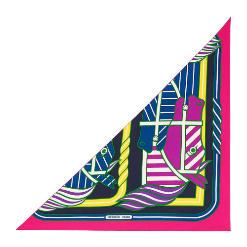 HERMES/愛(ài)馬仕 女士拼色真絲斜紋手工卷邊四馬兩輪馬車(chē)印花大三角形絲巾頭巾圍巾 H573349S 多色可選