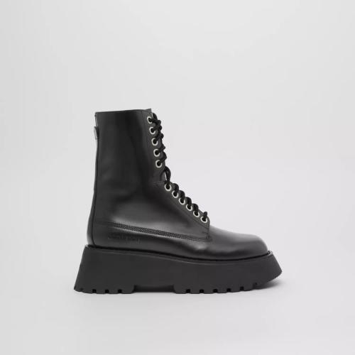  BURBERRY 22年秋冬 女士 徽標(biāo)裝飾厚底皮靴 80575521