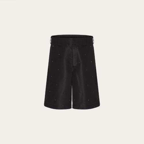  VALENTINO華倫天奴 22年秋冬 男士 短褲 BERMUDA EN FAILLE DE SOIE ROCKSTUD SPIKE FACON ALL