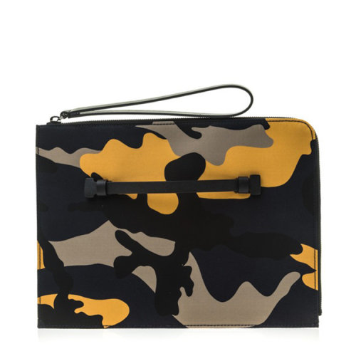 Valentino/華倫天奴 男士 迷彩拉鏈開合手拿包 PY2P0665NCD 0OS HJH0015X